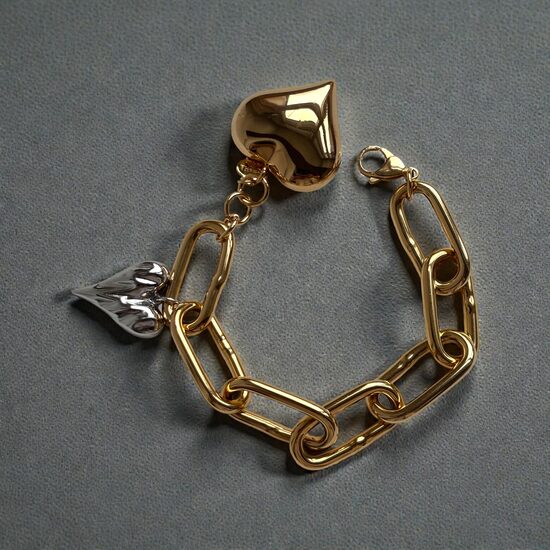 Rokassprādze ar piekariņiem 